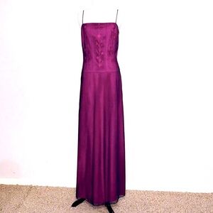 Phoebe Couture Women’s Dark Magenta Floral Stitched Maxi Dress Size 12